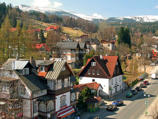 STRZELEC pensjonat w Polsce noclegi wypoczynek g�ry Sudety Karpacz Karkonosze